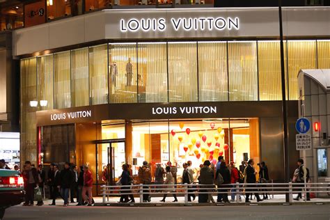 louis vuitton flagship tokyo|Louis Vuitton shinjuku.